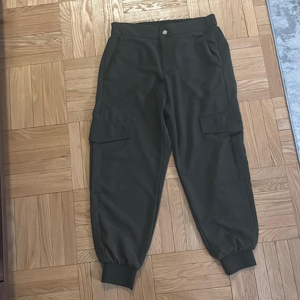 Women’s Zara Green Women’s Cargo Joggers
